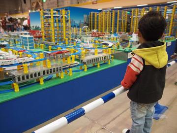 PC213208_small.JPG