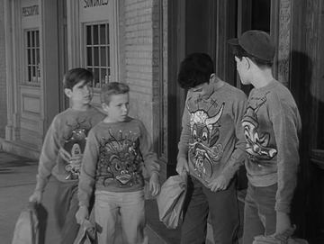 sweatshirtmonstersltb06.jpg